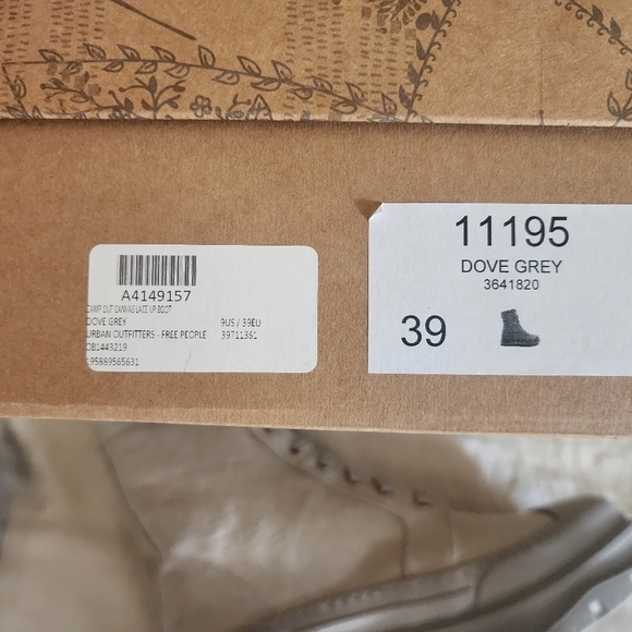 NIB Free People Camp Out Canvas Combat Boot in Dove Grey size 9/ 39 - Picture 7 of 7